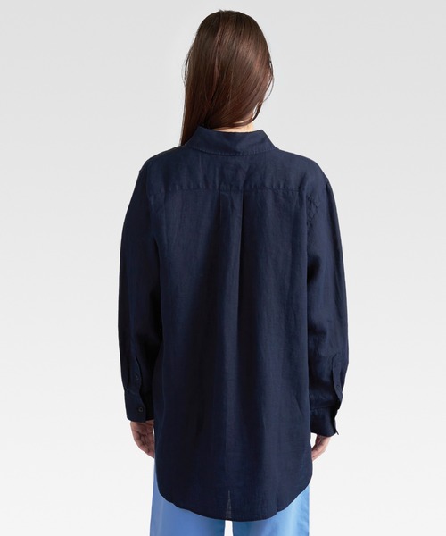 TOMMY HILFIGER(トミーヒルフィガー)の「リネンオーバーサイズロングスリーブシャツ(シャツ/ブラウス・レディース・ベージュ/ネイビー/ホワイト・32inch/34inch/36inch)」の6枚目の写真