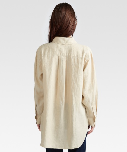 TOMMY HILFIGER(トミーヒルフィガー)の「リネンオーバーサイズロングスリーブシャツ(シャツ/ブラウス・レディース・ベージュ/ネイビー/ホワイト・32inch/34inch/36inch)」の5枚目の写真