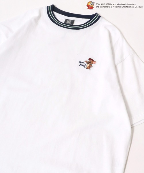 Tom&Jerry(トムアンドジェリー)の「Tom and Jerry/トムとジェリー オーバーサイズ ワンポイント刺繍 リンガー リブライン バックプリント 半袖Tシャツ レディース メンズ(Tシャツ/カットソー・レディース・ホワイト系その他5/ブラック系その他2/ホワイト系その他4/ブラック系その他/ホワイト系その他2/ブラック系その他3/ベージュ/イエロー/ホワイト系その他/ホワイト系その他3/ホワイト・M/L)」の6枚目の写真