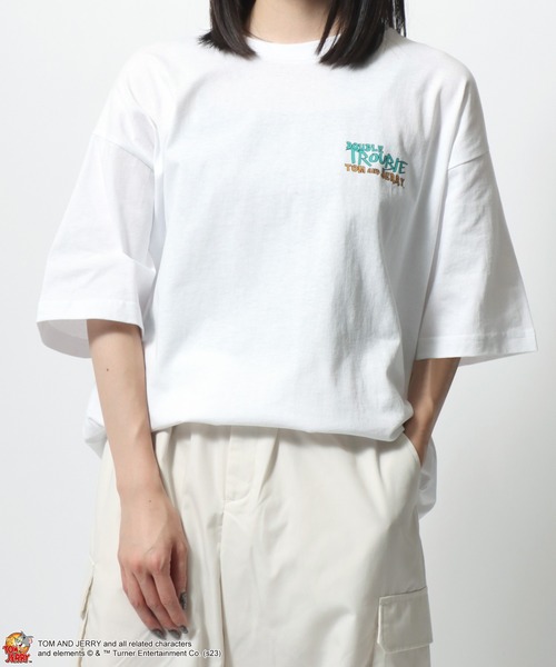 Tom&Jerry(トムアンドジェリー)の「Tom and Jerry/トムとジェリー オーバーサイズ ワンポイント刺繍 リンガー リブライン バックプリント 半袖Tシャツ レディース メンズ(Tシャツ/カットソー・レディース・ホワイト系その他5/ブラック系その他2/ホワイト系その他4/ブラック系その他/ホワイト系その他2/ブラック系その他3/ベージュ/イエロー/ホワイト系その他/ホワイト系その他3/ホワイト・M/L)」の16枚目の写真