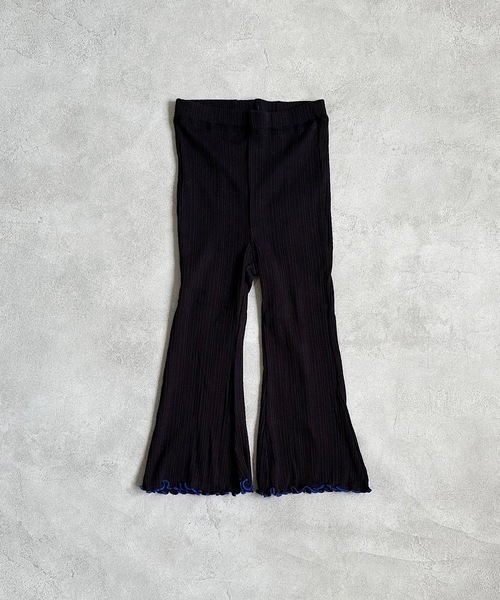 CALMIA（カルミア）の「メローフレアーパンツ(90～150cm)（その他パンツ・キッズ・ブラック/ラベンダー/ライトグリーン・90/100/110/120/130/140/150）」の2枚目の写真