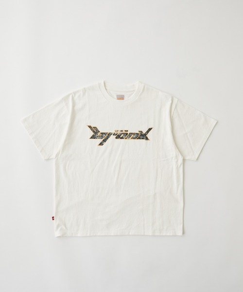 WHO'S WHO gallery（フーズフーギャラリー）の「【KOOKY'N/クーキー】BRONXヴィンテージライクロゴビッグTEE（Tシャツ/カットソー・レディース・ブラック/ホワイト/レッド/ネイビー/ブラウン・FREE）」の11枚目の写真