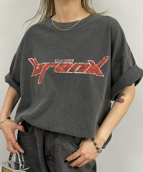 WHO'S WHO gallery（フーズフーギャラリー）の「【KOOKY'N/クーキー】BRONXヴィンテージライクロゴビッグTEE（Tシャツ/カットソー・レディース・ブラック/ホワイト/レッド/ネイビー/ブラウン・FREE）」の12枚目の写真
