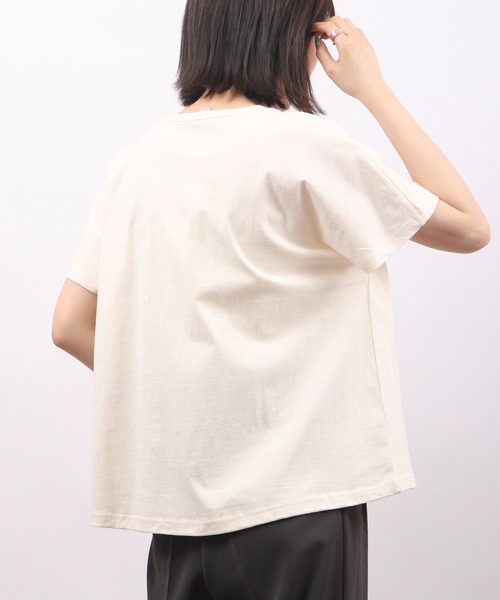 Emago(イマゴ)の「EMAGO HEYパッチワークドルマン半袖Tシャツ(Tシャツ/カットソー・レディース・ネイビー/アイボリー/ホワイト×グリーン・FREE)」の9枚目の写真