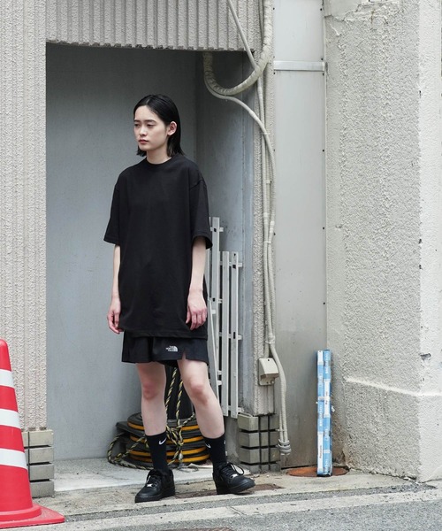 SHAKA WeAR(シャカウェア)の「SHAKA WEAR / シャカウェア Max Heavyweiht S/S T-Shirt 半袖 クルーネック Tシャツ(Tシャツ/カットソー・メンズ・ブラック/杢グレー/ホワイト/ネイビー・SMALL/MEDIUM/LARGE/X-LARGE)」の12枚目の写真