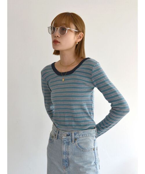 Ungrid(アングリッド)の「Miller別注 テレコフィットロングスリーブTee(Tシャツ/カットソー・レディース・ブラウン/ブルー/グリーン・FREE)」の4枚目の写真