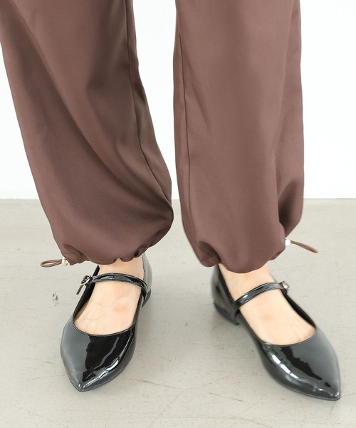 Elura（エルーラ）の「＜2023秋ver＞やわらか屈曲パンプス（パンプス・レディース・ブラック/ライトベージュ/ブラック系その他・LARGE/MEDIUM/SMALL）」の3枚目の写真