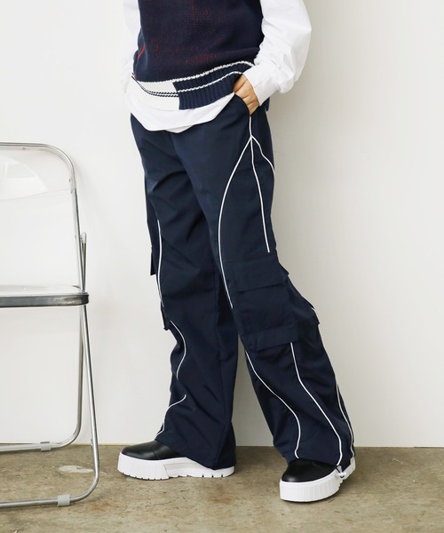 ALL RUNS(オールランズ)の「▲ラインワイドレッグカーゴパンツ ストリート Y2K(カーゴパンツ・レディース・ネイビー/ブラック・M/L)」の2枚目の写真