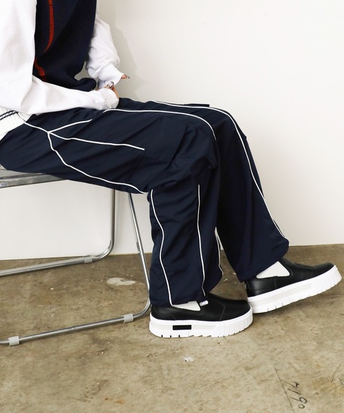 ALL RUNS(オールランズ)の「▲ラインワイドレッグカーゴパンツ ストリート Y2K(カーゴパンツ・レディース・ネイビー/ブラック・M/L)」の16枚目の写真