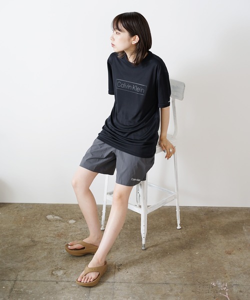 Calvin Klein(カルバン・クライン)の「Calvin Klein/カルバンクライン ラッシュガード 水着(水着・メンズ・ブラック・M/L/XL/S)」の15枚目の写真