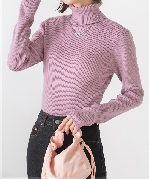 ad thie(アドティエ)の「タートルネックリブニットトップス(ニット/セーター・レディース・グレー/オフホワイト/ブラック/ライトブルー/ピンクベージュ/キャメル/グリーン/ブラウン/ライトグリーン/ボルドー/マスタード/ラベンダー/パープル・MEDIUM)」の9枚目の写真