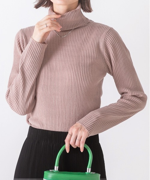 ad thie(アドティエ)の「タートルネックリブニットトップス(ニット/セーター・レディース・グレー/オフホワイト/ブラック/ライトブルー/ピンクベージュ/キャメル/グリーン/ブラウン/ライトグリーン/ボルドー/マスタード/ラベンダー/パープル・MEDIUM)」の12枚目の写真