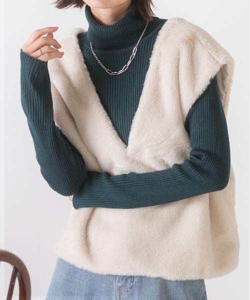 ad thie(アドティエ)の「タートルネックリブニットトップス(ニット/セーター・レディース・グレー/オフホワイト/ブラック/ライトブルー/ピンクベージュ/キャメル/グリーン/ブラウン/ライトグリーン/ボルドー/マスタード/ラベンダー/パープル・MEDIUM)」の5枚目の写真