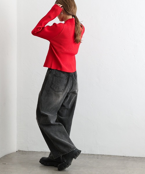 COLONY 2139（コロニートゥーワンスリーナイン）の「エステルヤーン衿付きダブルジップリブトップス（ニット/セーター・レディース・グレイッシュベージュ/グレー/レッド/ブラック/ライム/オフホワイト/ライトグレー・FREE）」の18枚目の写真