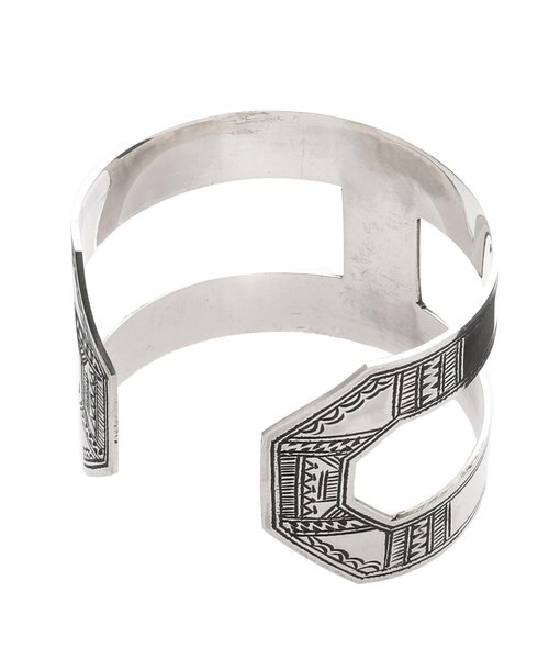 DRESSTERIOR（ドレステリア）の「◆ADAWAT’N TUAREG（アダワット トゥアレグ） ボタム トゥサハト 8角形バングル ブレス（ブレスレット・メンズ・ブラック系8・00）」の3枚目の写真