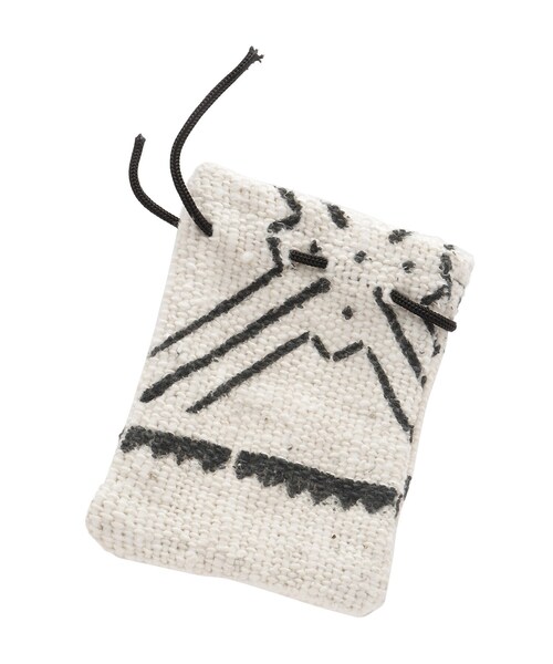 DRESSTERIOR（ドレステリア）の「◆ADAWAT’N TUAREG（アダワット トゥアレグ） ボタム トゥサハト 8角形バングル ブレス（ブレスレット・メンズ・ブラック系8・00）」の6枚目の写真