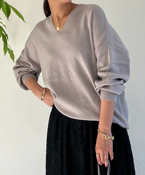 un dix cors（アンディコール）の「ドルマンVネックやわもちニット（ニット/セーター・レディース・グリーン/グレイッシュベージュ/ブラック/キャメル・FREE）」の5枚目の写真