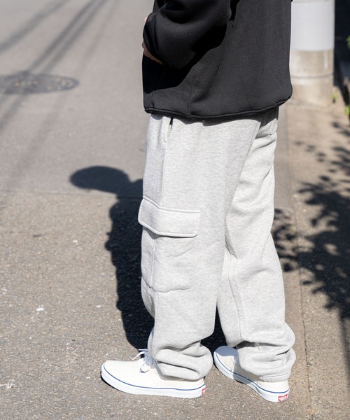 tolene(トレネ)の「カーゴパンツ/ スウェットカーゴパンツ バギーシルエット 裏起毛スウェットカーゴパンツ(スウェットパンツ・メンズ・ブラック/グレー・XX-LARGE/LARGE/MEDIUM/X-LARGE/XXX-LARGE)」の8枚目の写真