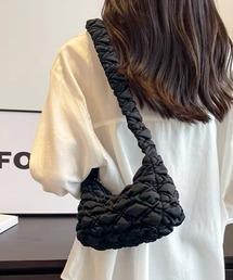 キルティング・スクエア ショルダーバッグ