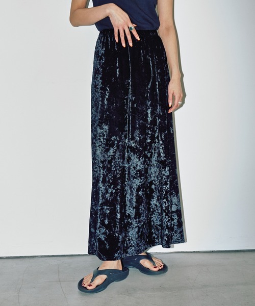 LIENCOEUR（リアンクール）の「ベロアフレアロングスカート（スカート・レディース・ブラック/ベージュ・FREE）」の6枚目の写真