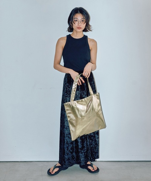 LIENCOEUR（リアンクール）の「ベロアフレアロングスカート（スカート・レディース・ブラック/ベージュ・FREE）」の4枚目の写真