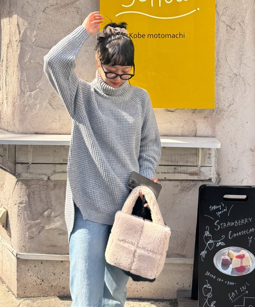 VICKY(ビッキー)の「【KOREAN ITEM】ボアミニトートバッグ(トートバッグ・レディース・ベージュ/オフホワイト・FREE)」の17枚目の写真