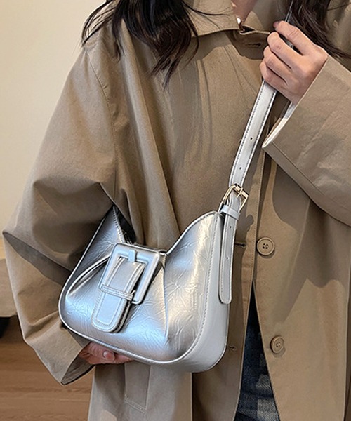 Dewlily（デューリリー）の「しわ加工ミニショルダーバッグ（ショルダーバッグ・レディース・ホワイト/グリーン/シルバー/ブラック・FREE）」の4枚目の写真