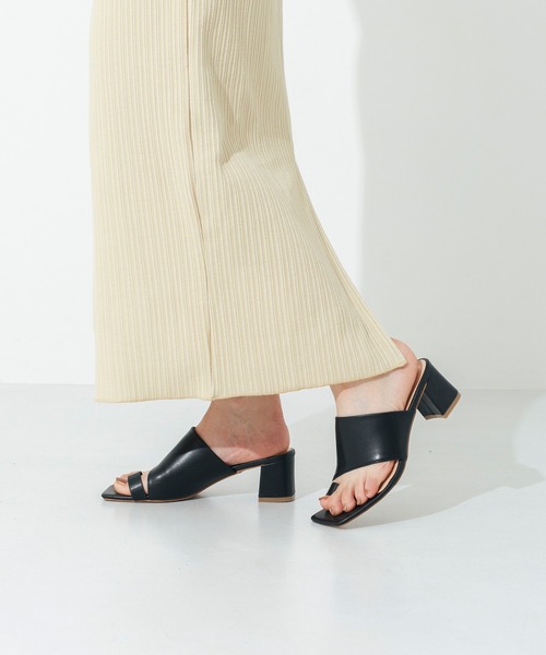 【未使用】EVOL スクエアトング5.3cmヒールサンダル IW5318 EVOL】スクエアトング5.3cmヒールサンダル IW5318（サンダル）｜EVOL