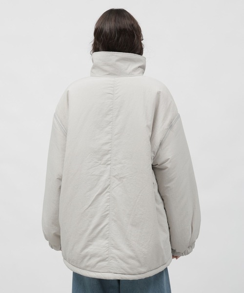 LAKOLE（ラコレ）の「2WAYモンスターコート / 995566（ナイロンジャケット・レディース・ブラック/オフホワイト/ライトグレー・SMALL/MEDIUM）」の8枚目の写真