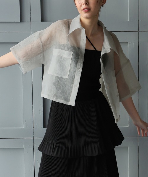 Doula Doula(ドゥーラドゥーラ)の「オーガンジーWポケットシャツ(シャツ/ブラウス・レディース・ピンク/グレー/ナチュラル/ブラック・FREE)」の18枚目の写真