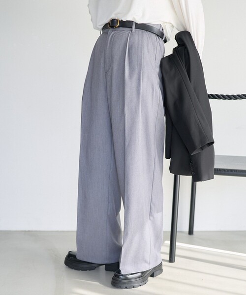 PUBLUX(パブリュクス)の「PUBLUX/パブリュクス タックワイドスラックスパンツ 限定展開(スラックス・レディース・ブラック/ベージュ/グレー・S/M)」の20枚目の写真