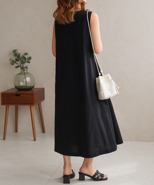 Social GIRL（ソーシャルガール）の「フロントタックワンピース（ワンピース・レディース・オフホワイト/ブルー/ブラック・M）」の4枚目の写真