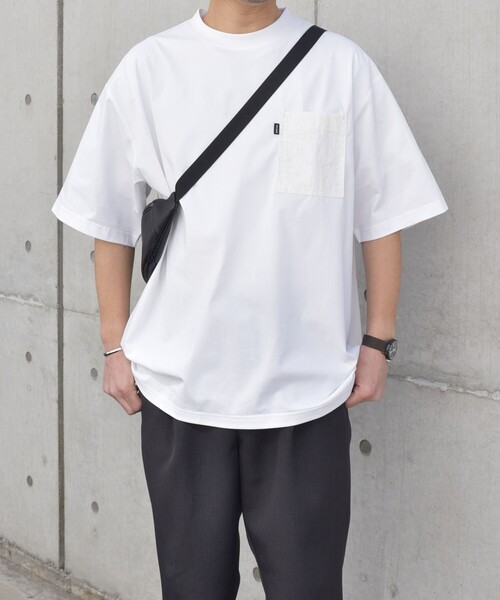 SHIPS any（シップス エニィ）の「【WEB限定】SHIPS any:〈撥水加工〉Teflon EcoElite(TM) ナイロンポケット Tシャツ◇（Tシャツ/カットソー・メンズ・ブラック/グレー/ホワイト/ライトグリーン/ホワイト系/ダークグレー/ケリーグリーン/チャコールグレー/グリーン・SMALL/MEDIUM/LARGE/X-LARGE）」の12枚目の写真