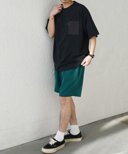 SHIPS any（シップス エニィ）の「【WEB限定】SHIPS any:〈撥水加工〉Teflon EcoElite(TM) ナイロンポケット Tシャツ◇（Tシャツ/カットソー・メンズ・ブラック/グレー/ホワイト/ライトグリーン/ホワイト系/ダークグレー/ケリーグリーン/チャコールグレー/グリーン・SMALL/MEDIUM/LARGE/X-LARGE）」の16枚目の写真
