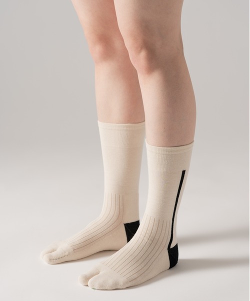 The Role design(ザロールデザイン)の「【 The Role design / ザ・ロールデザイン 】 SIDE LINE SOCKS MENS / サイドラインソックス メンズ(ソックス/靴下・メンズ・ダークネイビー/ブラック/アイボリー・FREE)」の2枚目の写真