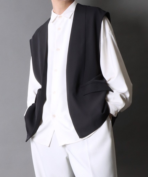 SITRY（シトリー）の「Twill Fabric Drape No Collar Gilet/別注 オーバーサイズ ドレープ ノーカラー ジレ ベスト レディース メンズ（ベスト・メンズ・チャコール/ブラック・M/L）」の16枚目の写真