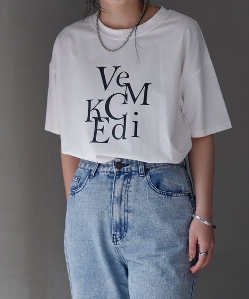 フロントロゴTシャツ