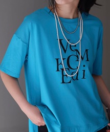フロントロゴTシャツ