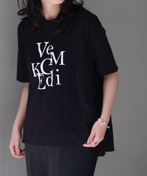 フロントロゴTシャツ