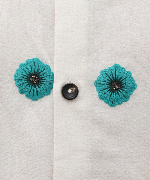 EDIFICE(エディフィス)の「Kartik Research (カーティックリサーチ) Hand Multi Embroderd SHIRT S24-29(シャツ/ブラウス・メンズ・ホワイト・MEDIUM)」の10枚目の写真