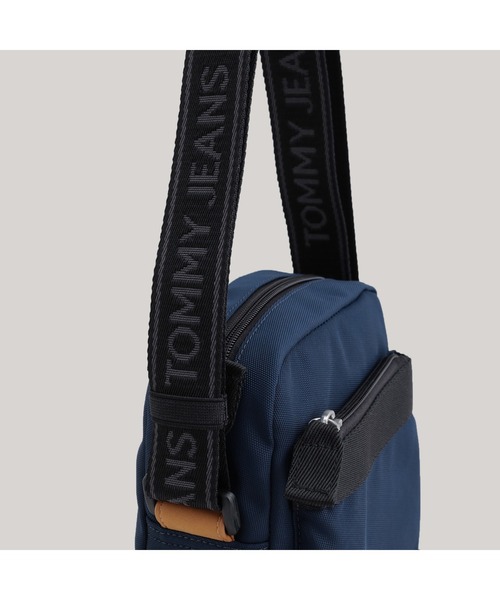 TOMMY HILFIGER（トミーヒルフィガー）の「デイリーリポーターバッグ（ボディバッグ/ウエストポーチ・メンズ・ネイビー/グリーン・FREE）」の5枚目の写真