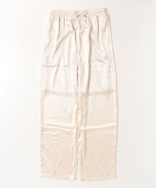 Per sist ence（パーシエンス）の「メタリックサテンストレートパンツ（その他パンツ・レディース・グレイッシュベージュ/ブラック/アイボリー/シルバー・FREE）」の2枚目の写真