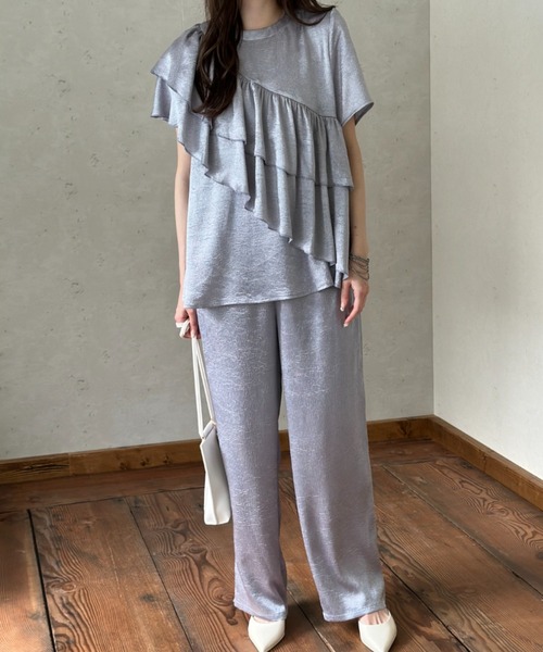 Per sist ence（パーシエンス）の「メタリックサテンストレートパンツ（その他パンツ・レディース・グレイッシュベージュ/ブラック/アイボリー/シルバー・FREE）」の6枚目の写真