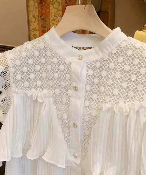 gossip！ロサンゼルス（ゴシップロサンゼルス）の「ギャザーティアードレースラウンドネックブラウス（シャツ/ブラウス・レディース・オフホワイト・FREE）」の12枚目の写真