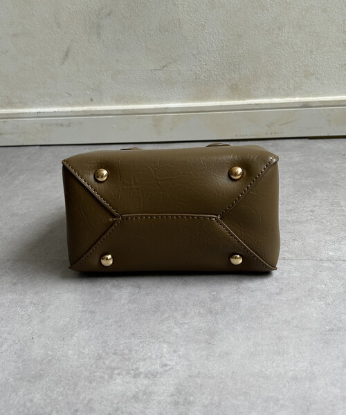 Thevon（ゼボン）の「合皮ミニトート（トートバッグ・レディース・ブラック/グレイッシュベージュ・FREE）」の18枚目の写真