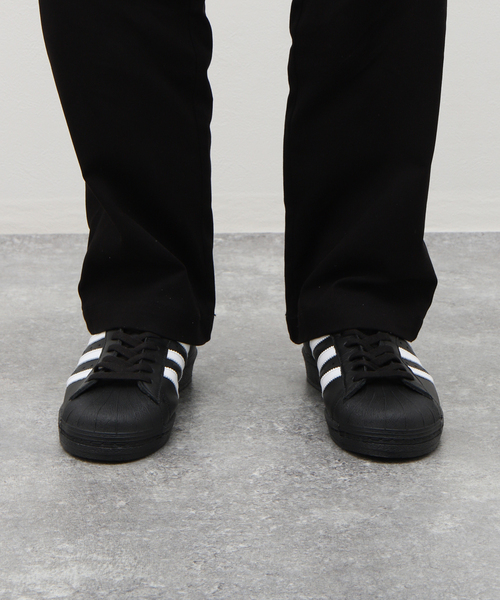 adidas Originals(アディダスオリジナルス)の「adidas originals(アディダス オリジナルス) SUPERSTAR 82 JI2026(スニーカー・メンズ・ブラック・26cm/26.5cm/27cm/27.5cm/28cm/28.5cm/29cm)」の12枚目の写真