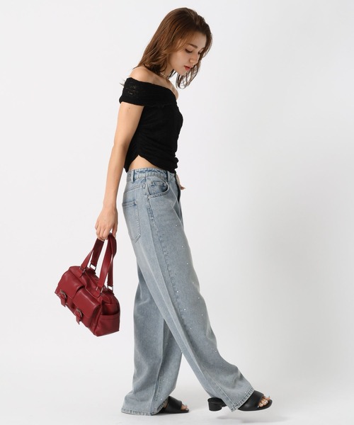 FOREVER 21（フォーエバー トゥエンティーワン）の「【2024SS】レースオフショル（その他トップス・レディース・ブラック/オフホワイト・FREE）」の6枚目の写真