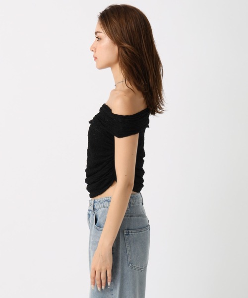 FOREVER 21（フォーエバー トゥエンティーワン）の「【2024SS】レースオフショル（その他トップス・レディース・ブラック/オフホワイト・FREE）」の15枚目の写真