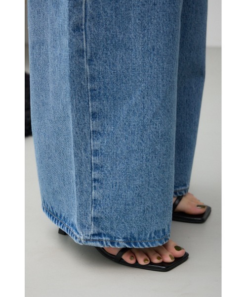 AZUL by moussy（アズールバイマウジー）の「ケミカルウォッシュワイドカーゴデニム（デニムパンツ・レディース・ブルー/ブラック・MEDIUM/SMALL）」の12枚目の写真