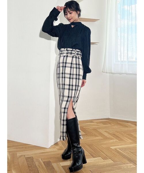 RESEXXY(リゼクシー)の「フリンジタイトスカート(スカート・レディース・ブラック/ホワイト/グリーン・FREE)」の7枚目の写真